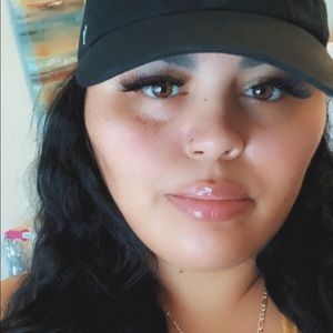 Meet your Posher, Carlisha